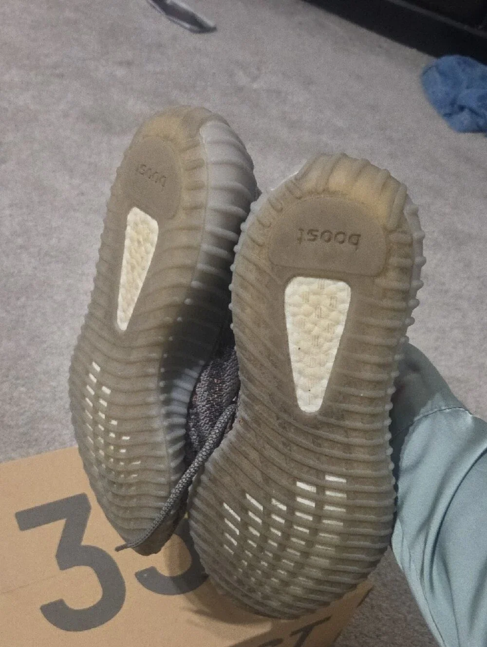 adidas Yeezy Boost 350 V2 Brown Cardboard Shoe Box